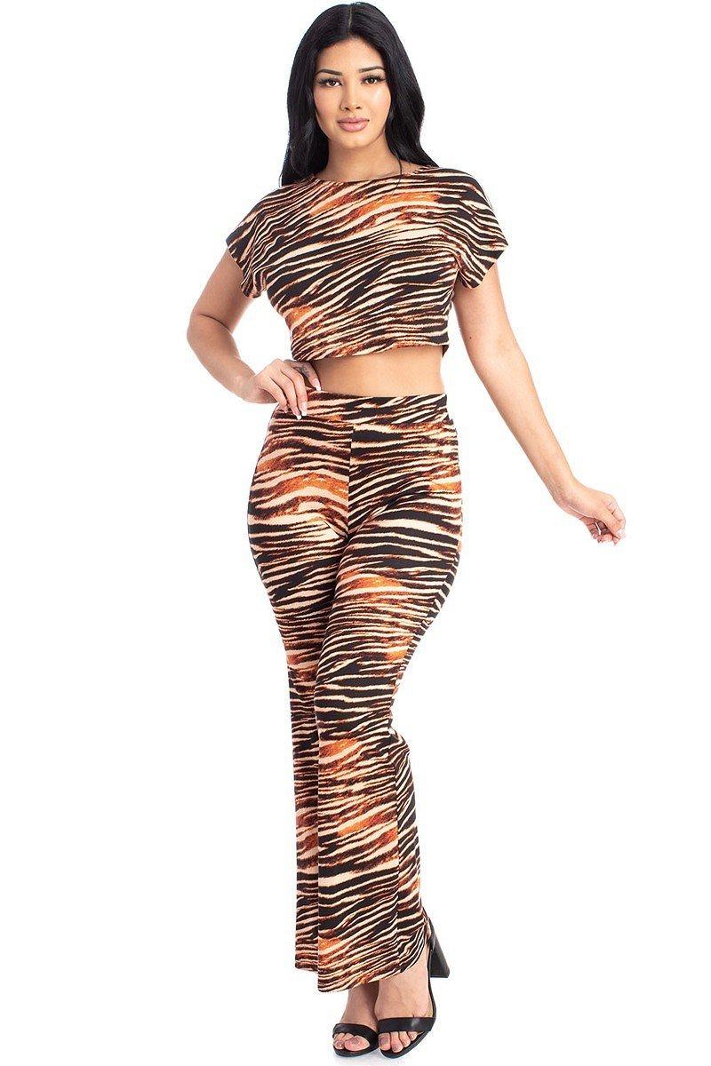Tiger Print Crop Top And Wide-Leg Pants Set Secondary image