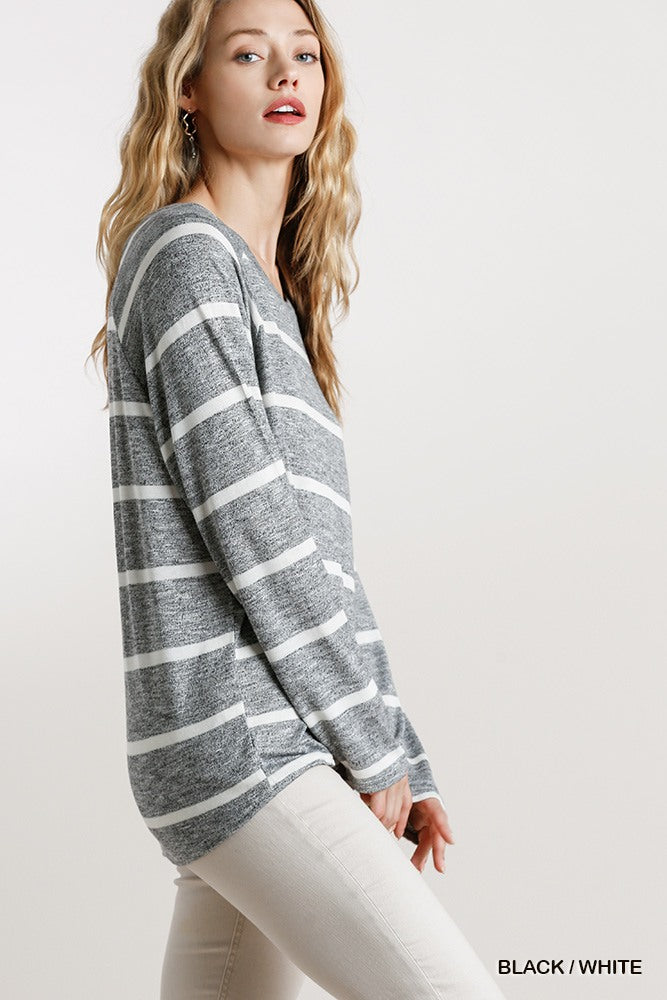 Striped Long-Sleeve Round-Neck Top Secondary image