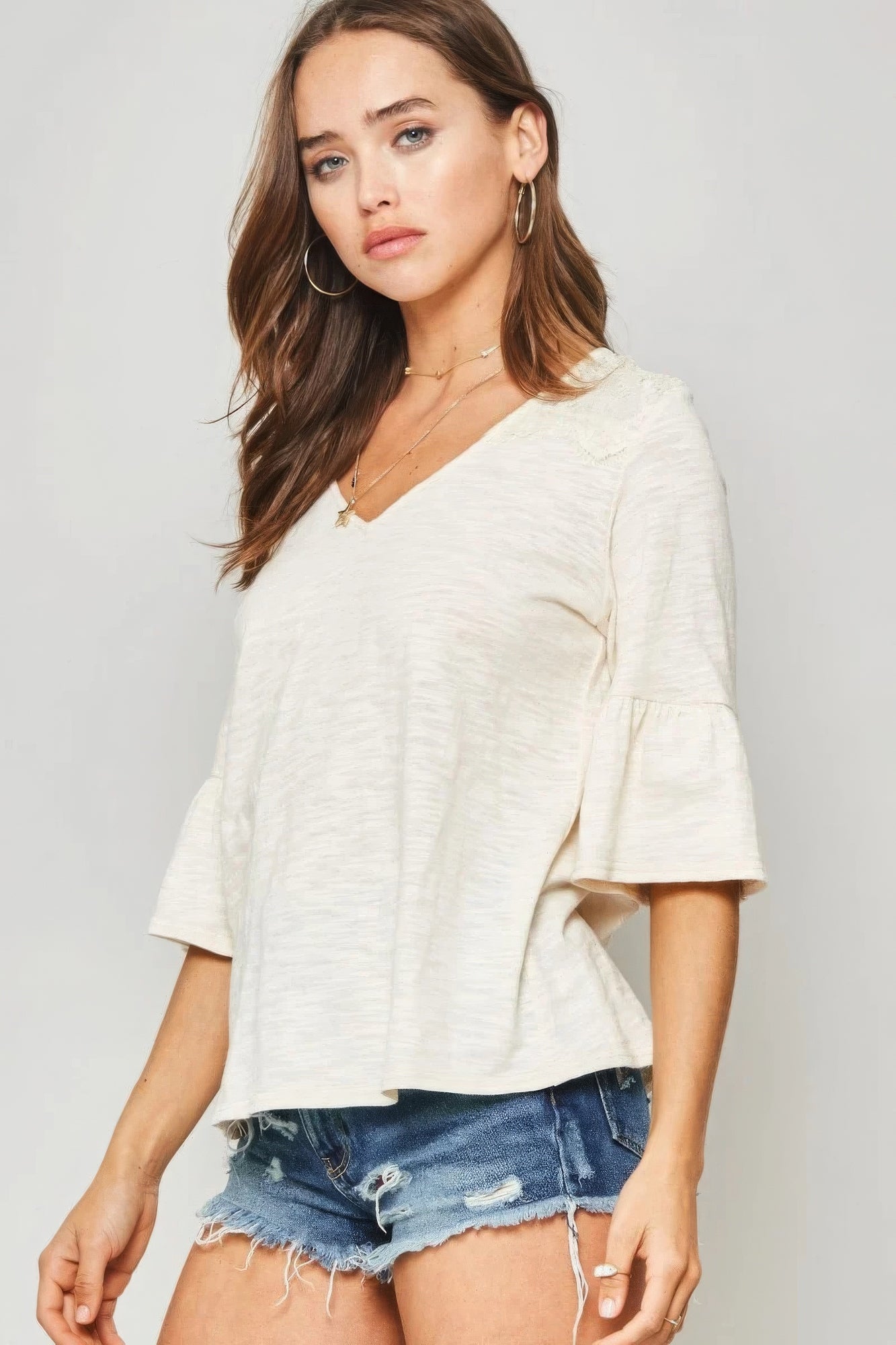Vanilla Knit Top With V-Neckline And Three-Quarter Sleeves Secondary image