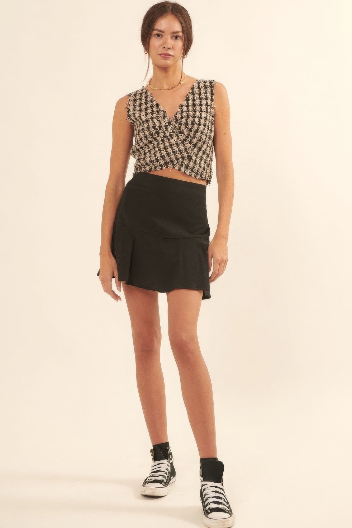 Sand Black Plaid Fringe-Trim V-Neck Vest Secondary image