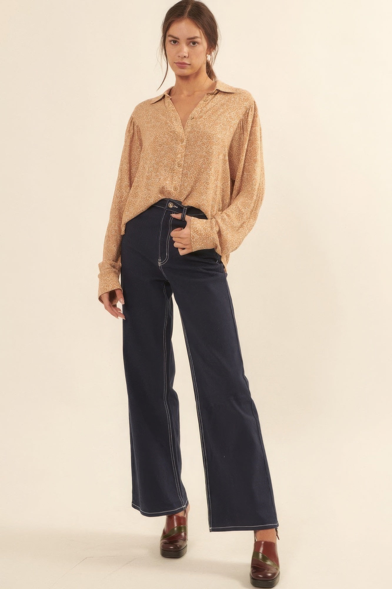 Caramel Floral Print Button-Front Shirt Secondary image