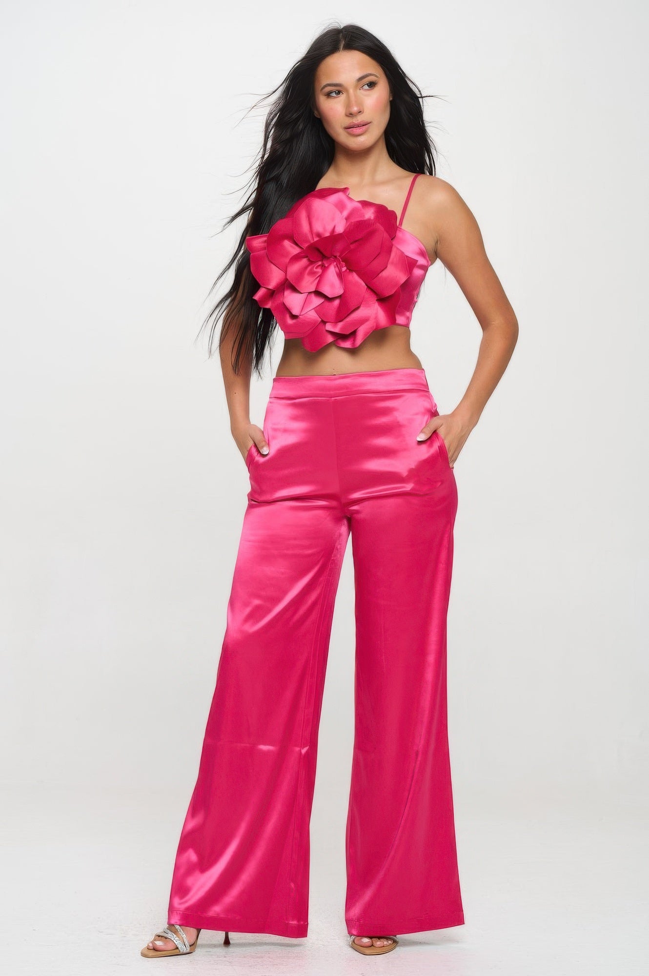 Magenta Flower Crop Top and Wide-Leg Pant Set Secondary image