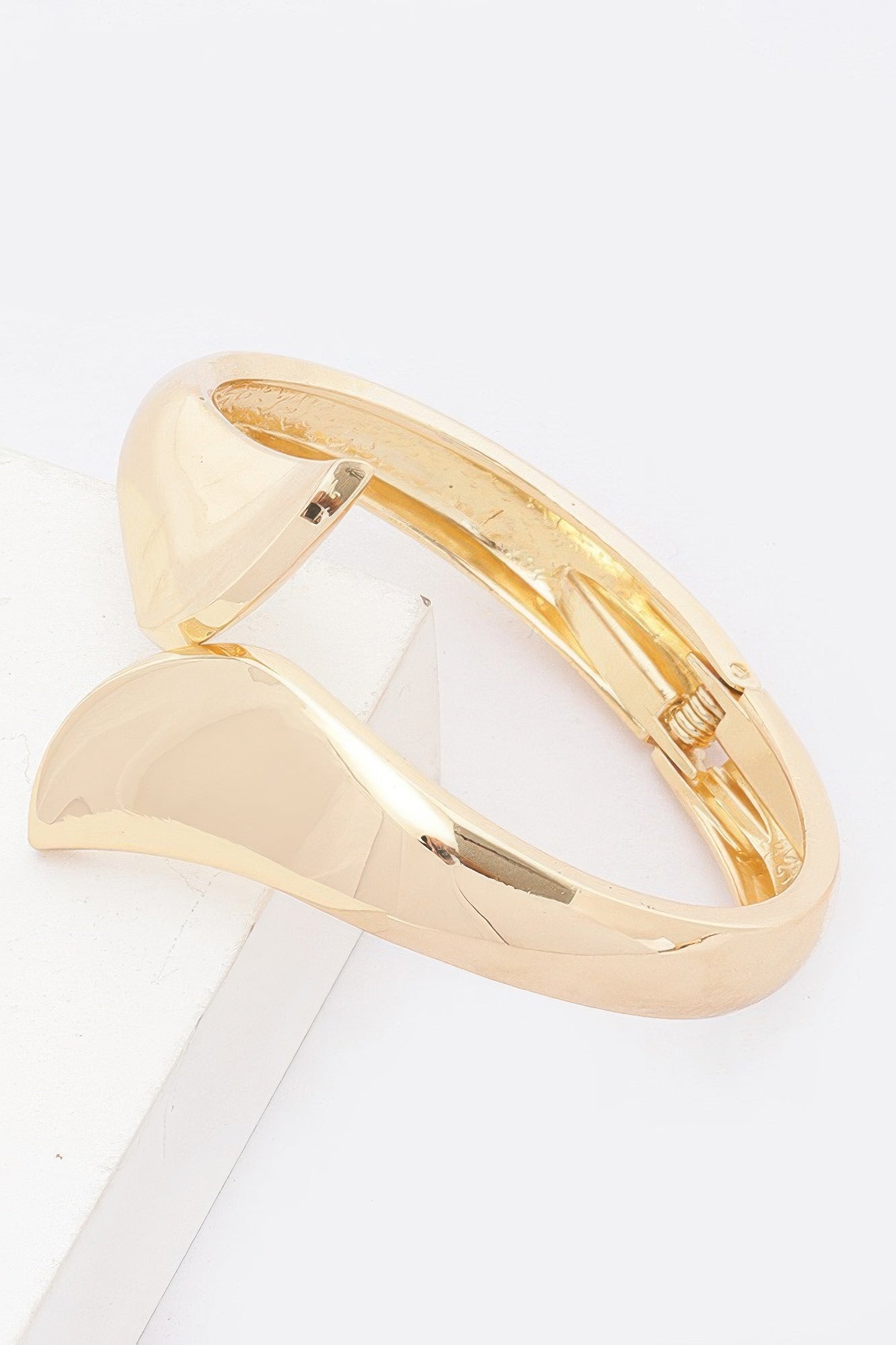 Gold-Plated Metal Hinge Bangle Secondary image