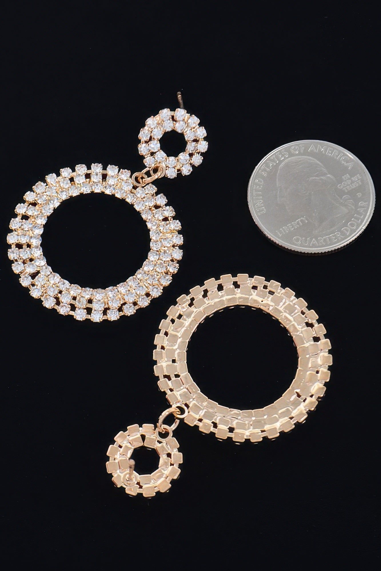 Rhinestone Double-Circle Dangle Earrings Secondary image