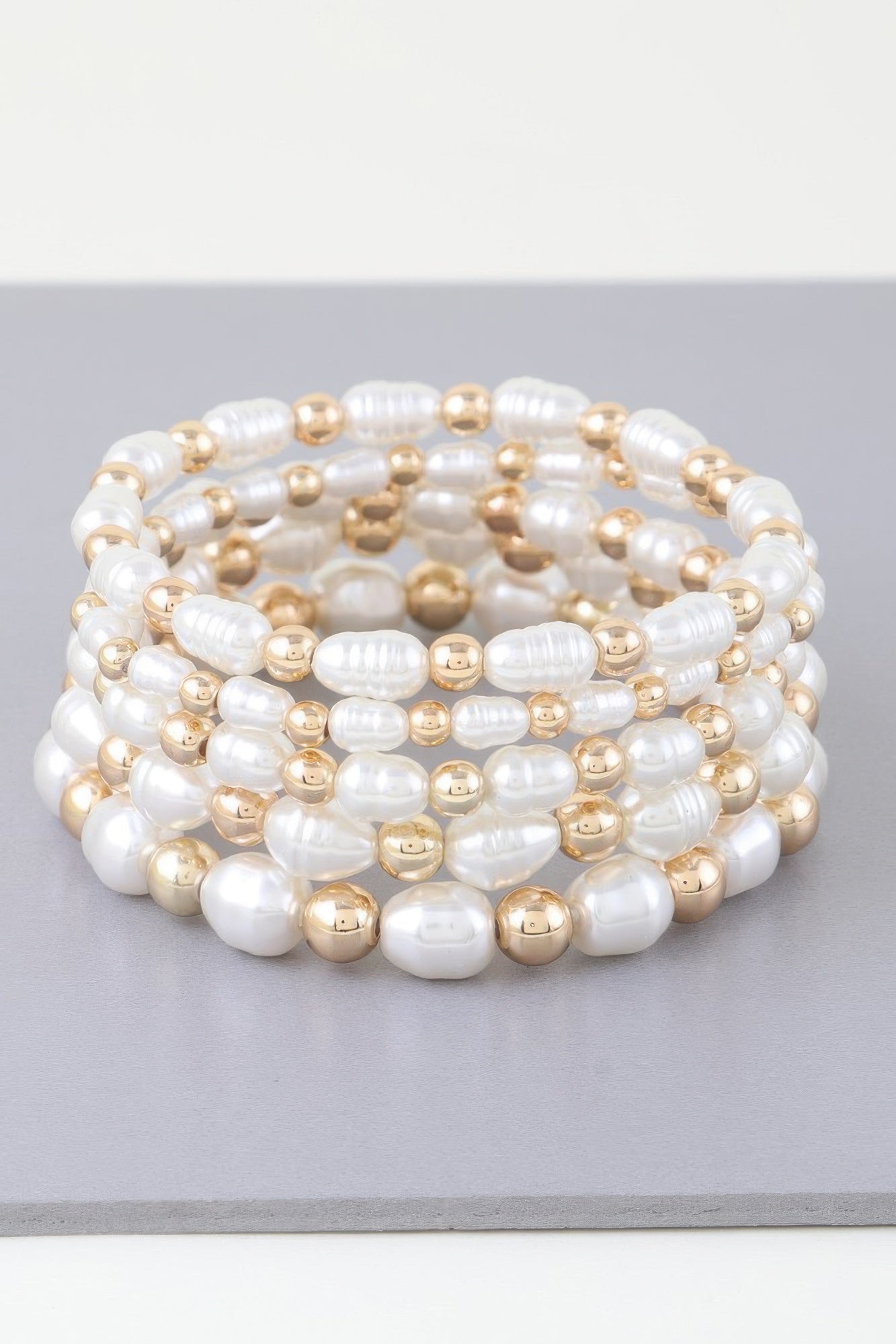 Gold Cream Pearl Beaded Bracelet Secondary image