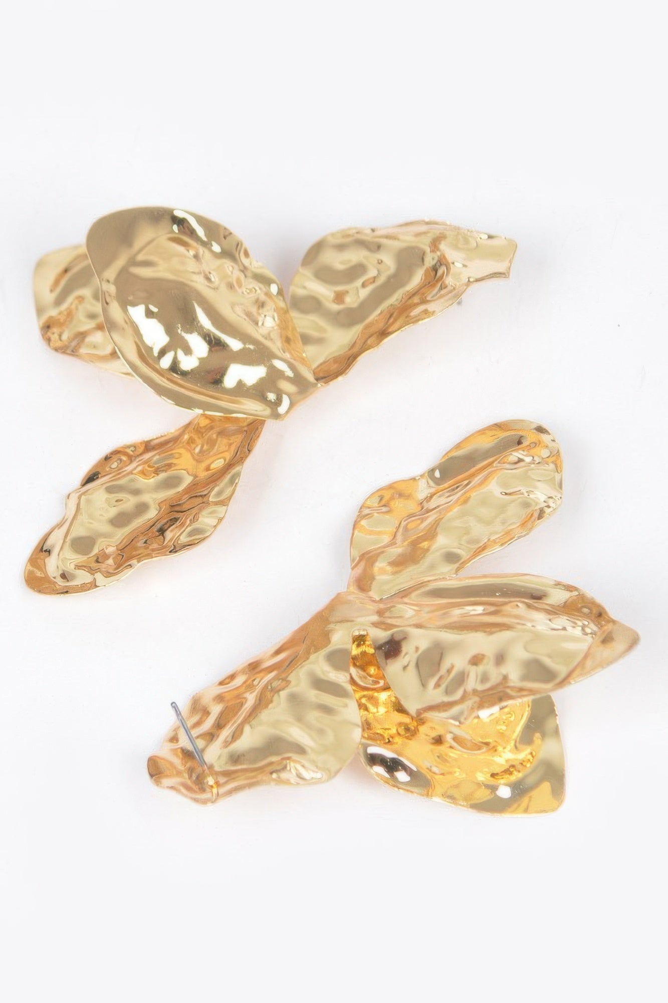 Vintage-Inspired Metal Statement Earrings Secondary image