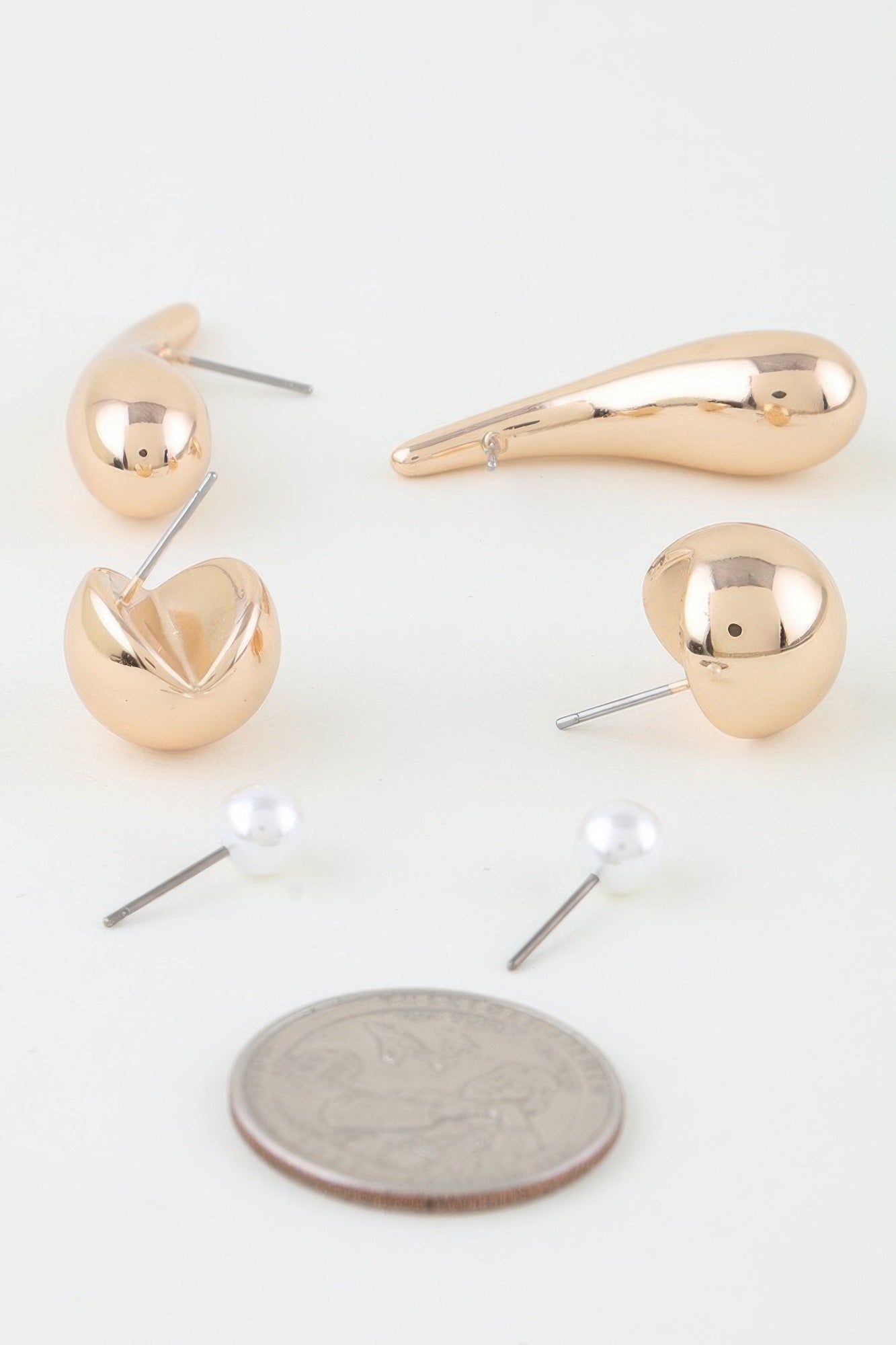 Gold-Tone Teardrop and Pearl Earrings Set Secondary image