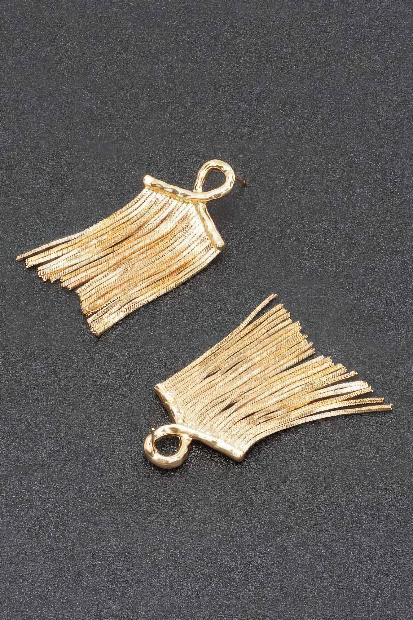 Gold-Plated Metal Fringe Earrings Secondary image