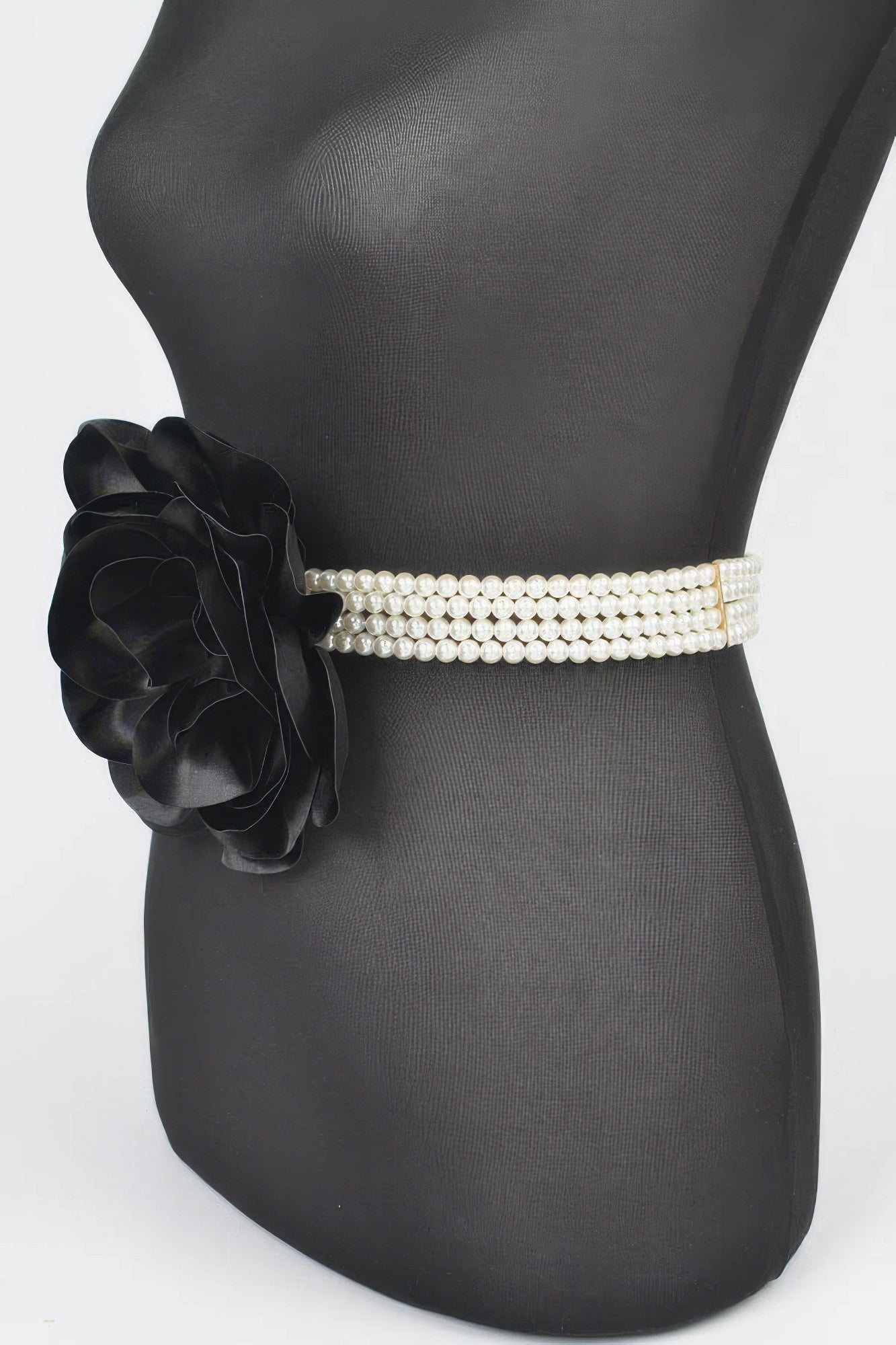 Oversized Flower Pearl Elastic Waist Belt Secondary image