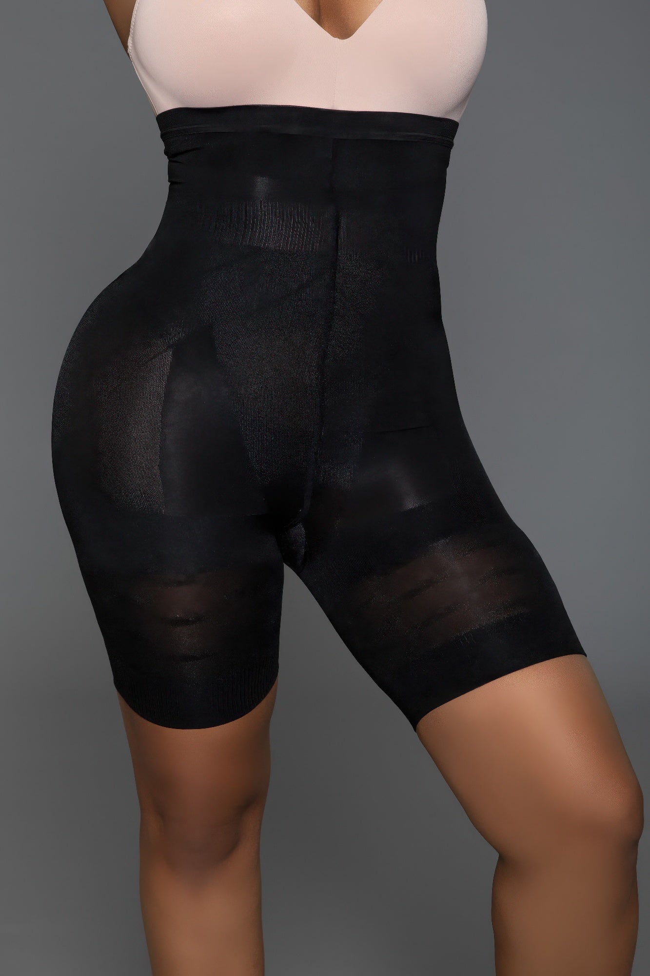 High-Waisted Seamless Bodyshaper Shorts Secondary image