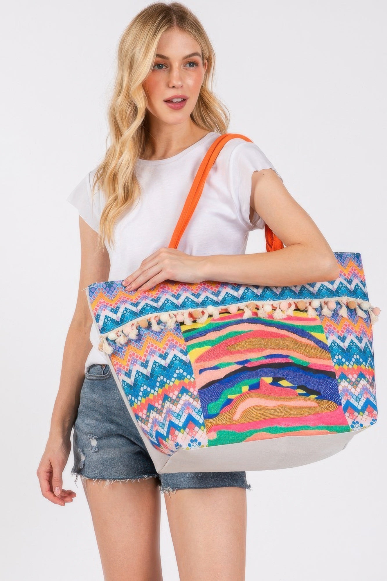 Colorful Printed Fringe Tote Bag with Front Pocket Secondary image