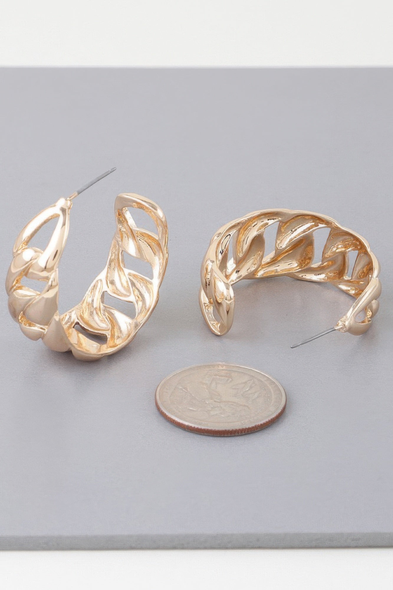 Textured Curb Chain Hoop Earrings Secondary image