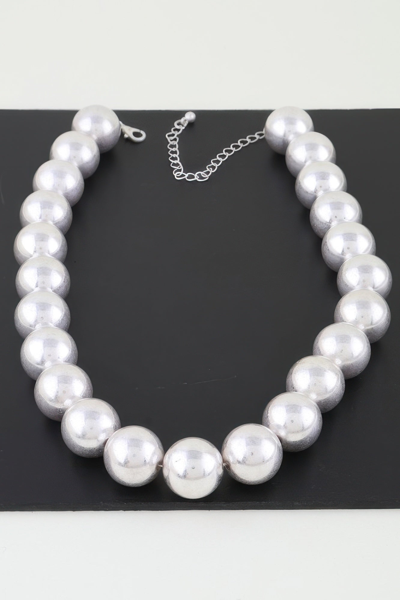 Oversized Beaded Statement Necklace Secondary image