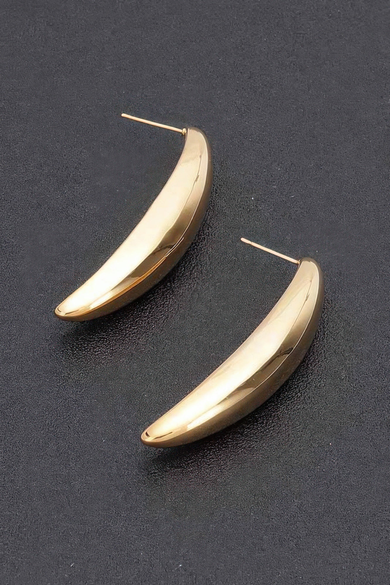 Curved Vintage-Inspired Metal Stud Earrings Secondary image