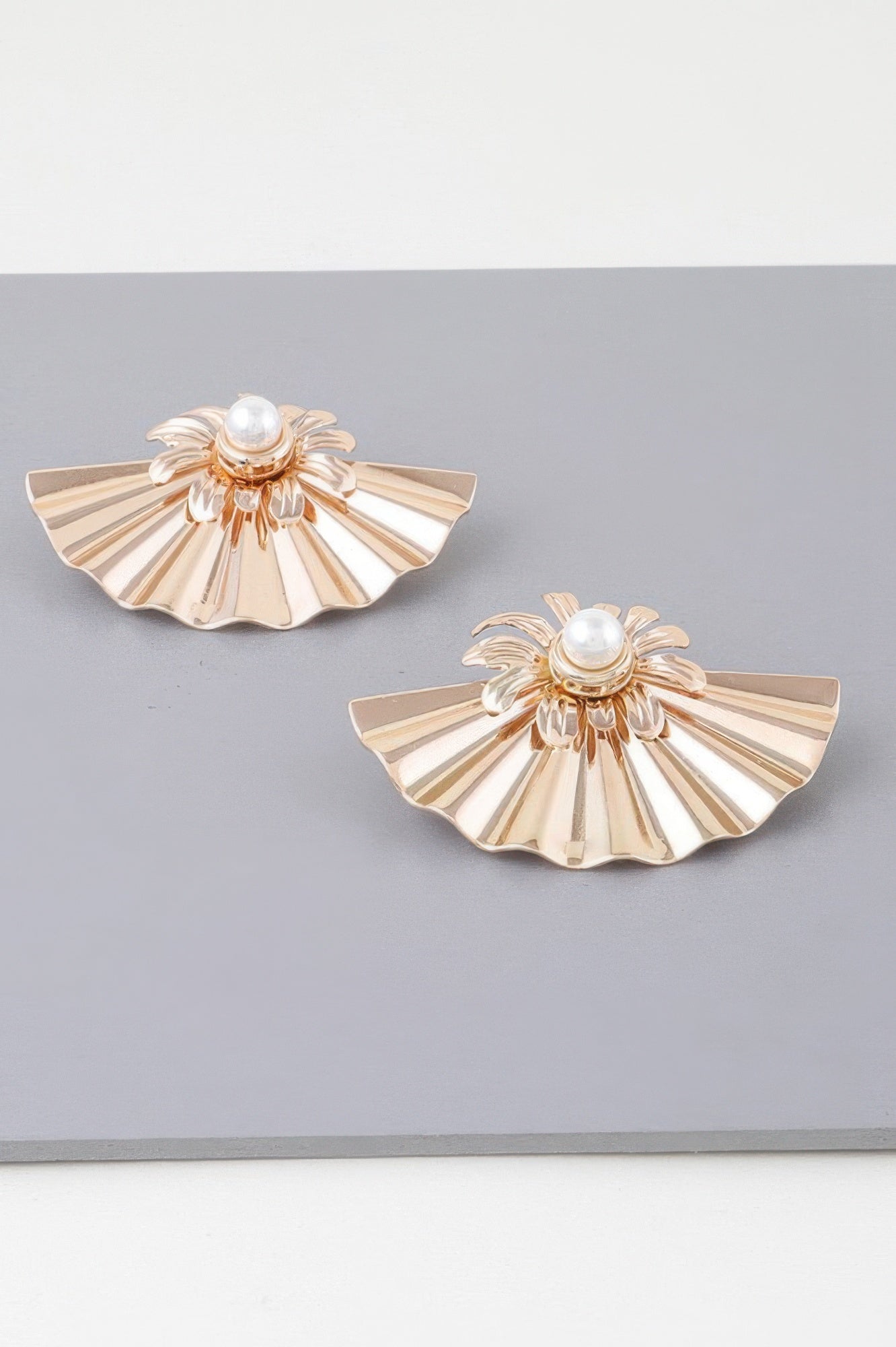 Fan-Shaped Pearl Accent Earrings Secondary image