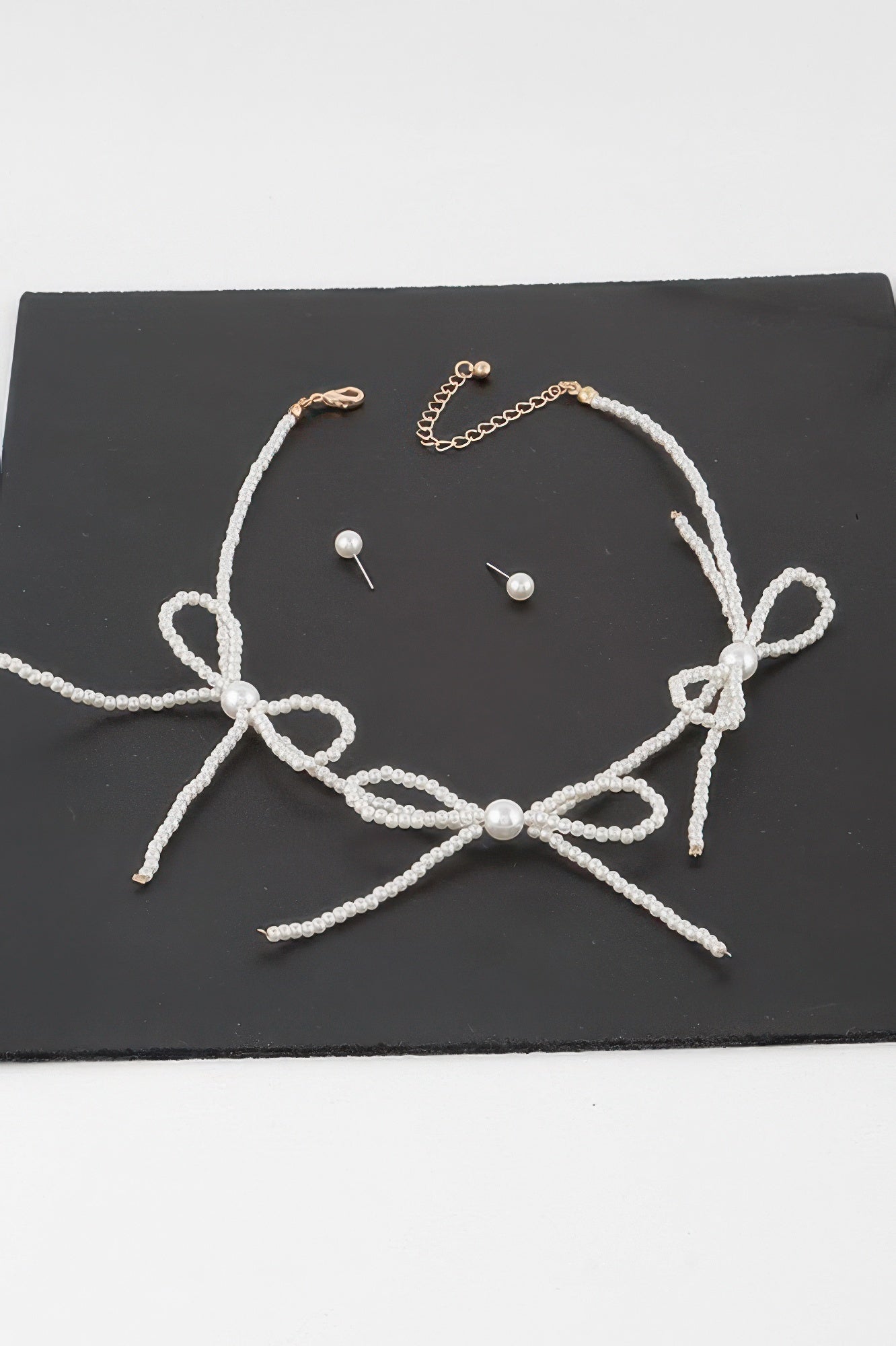 Cream Triple Pearl Ribbon Tie Necklace Secondary image