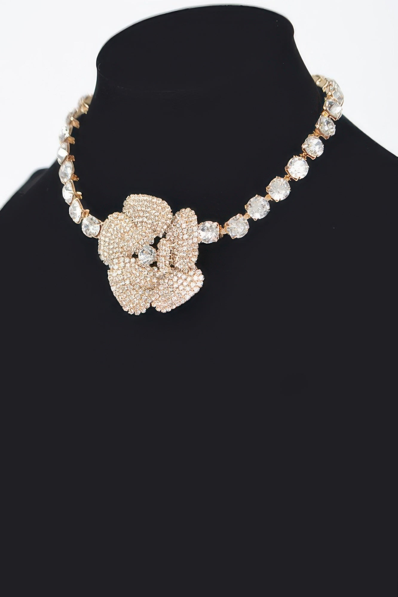 Rhinestone Flower Pendant Choker Necklace Secondary image