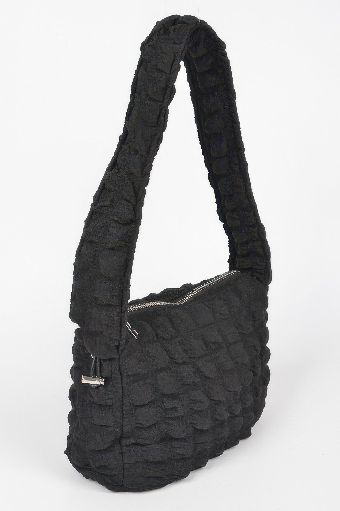 Scalloped Embossed Cotton Shoulder Bag Secondary image