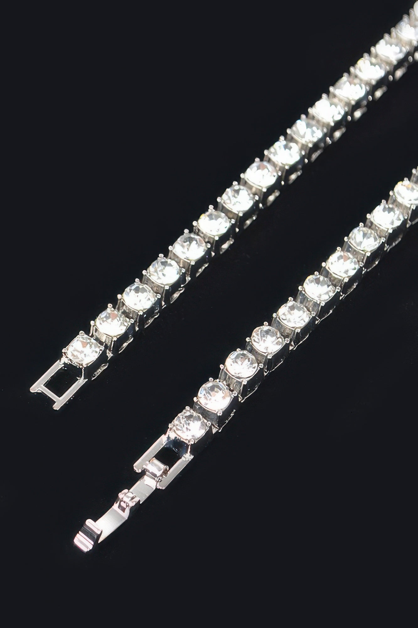 Rhinestone Chain Necklace 23-Inch Secondary image