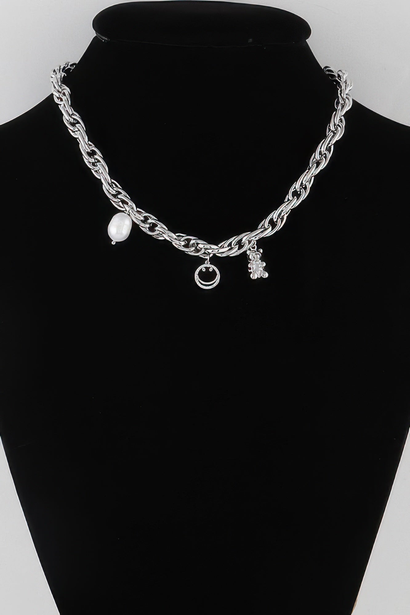 Charm Accent Chain Necklace Secondary image