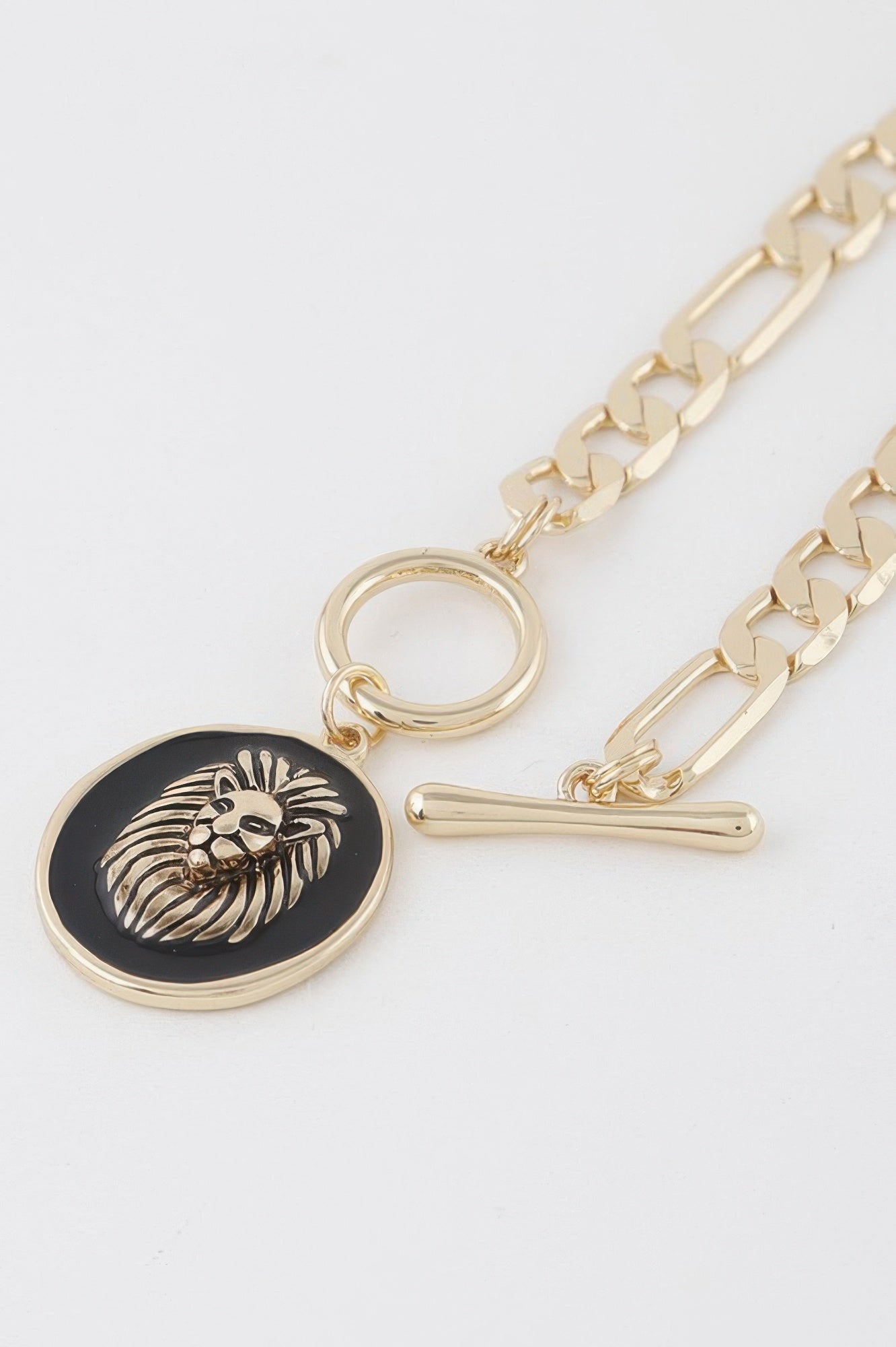 Lion Medallion Chain Toggle Bracelet Secondary image