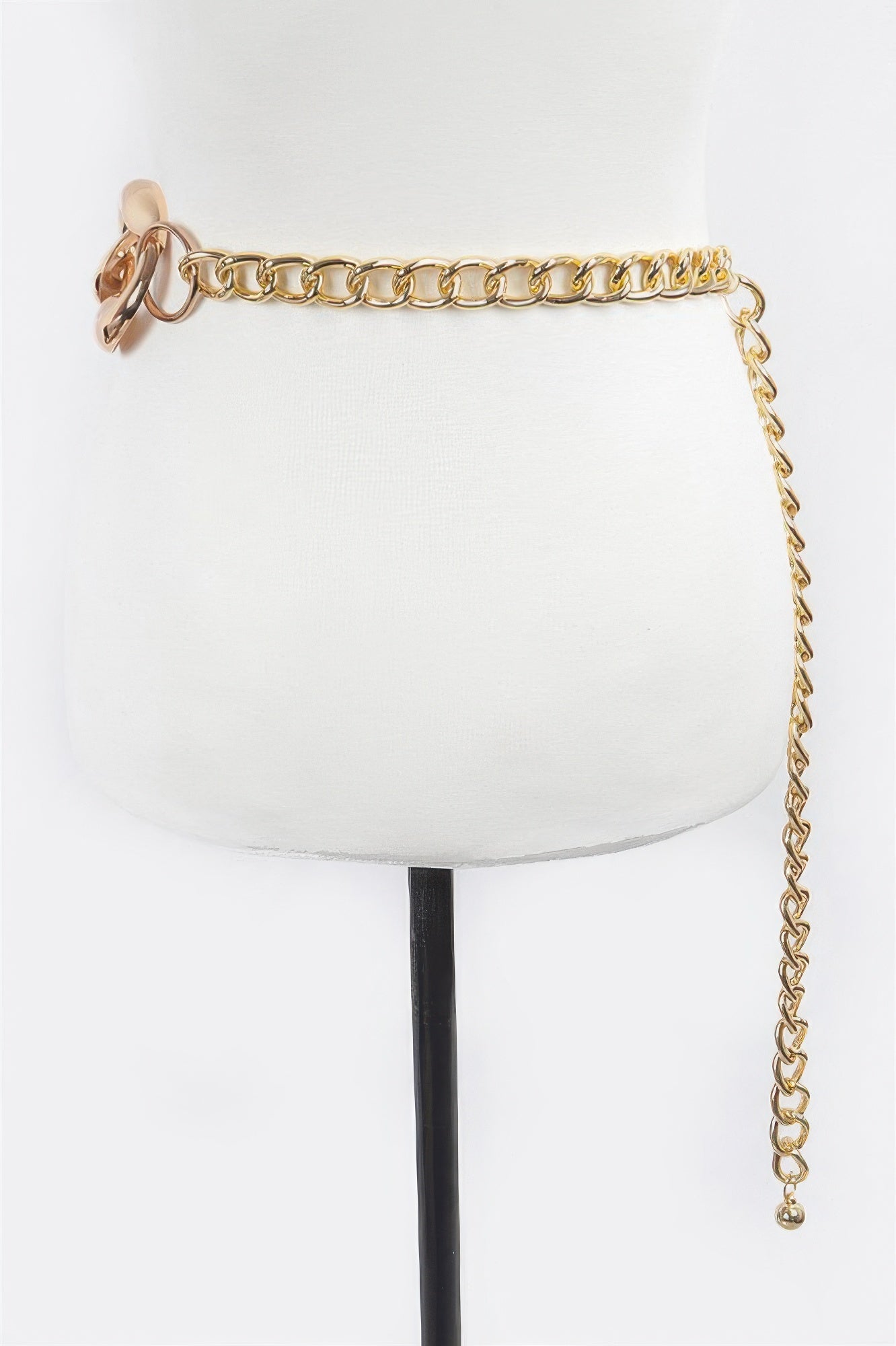 Oversized Gold Link Chain Belt Secondary image