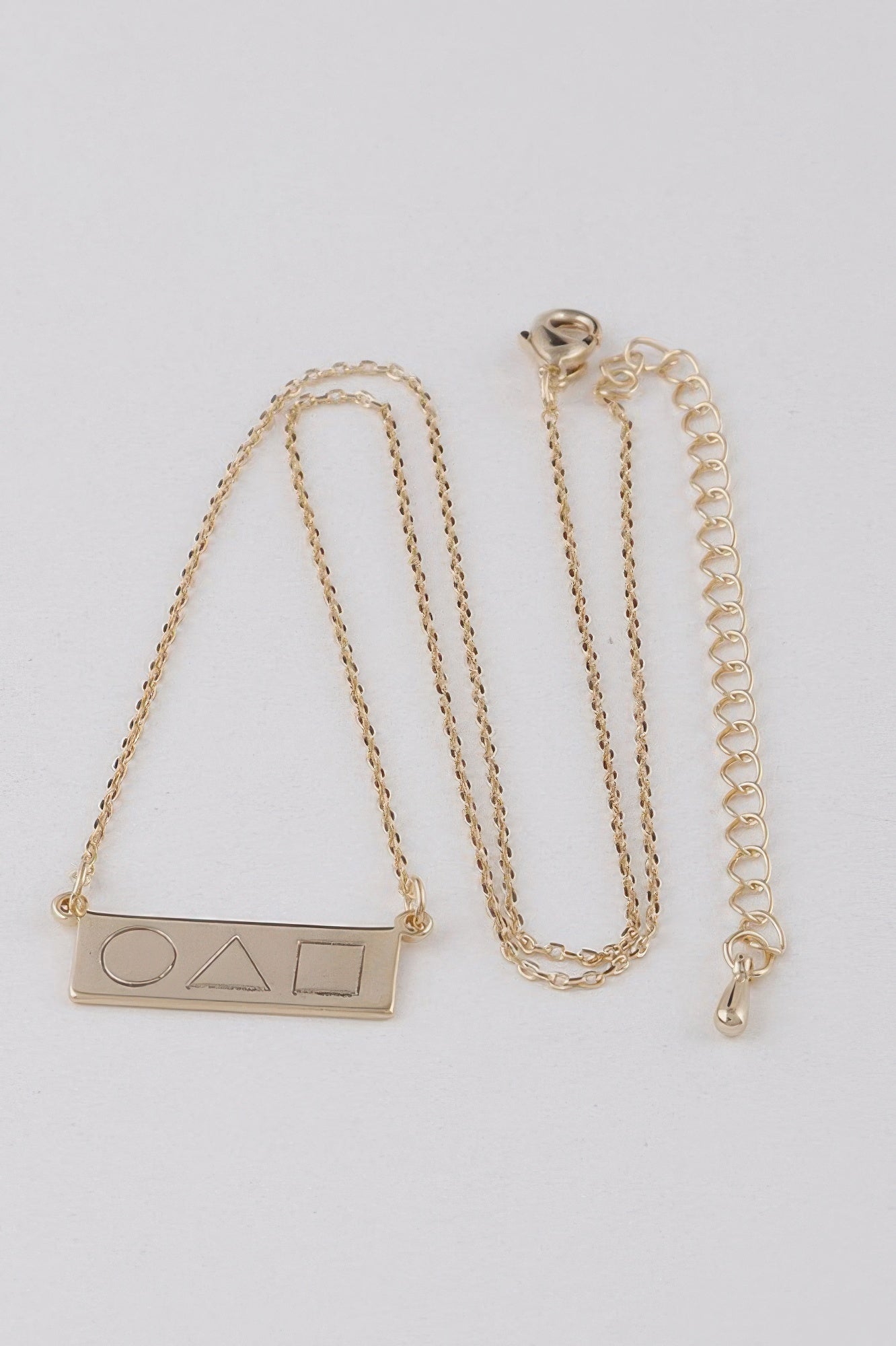 Geometric Detail Bar Pendant Necklace Secondary image