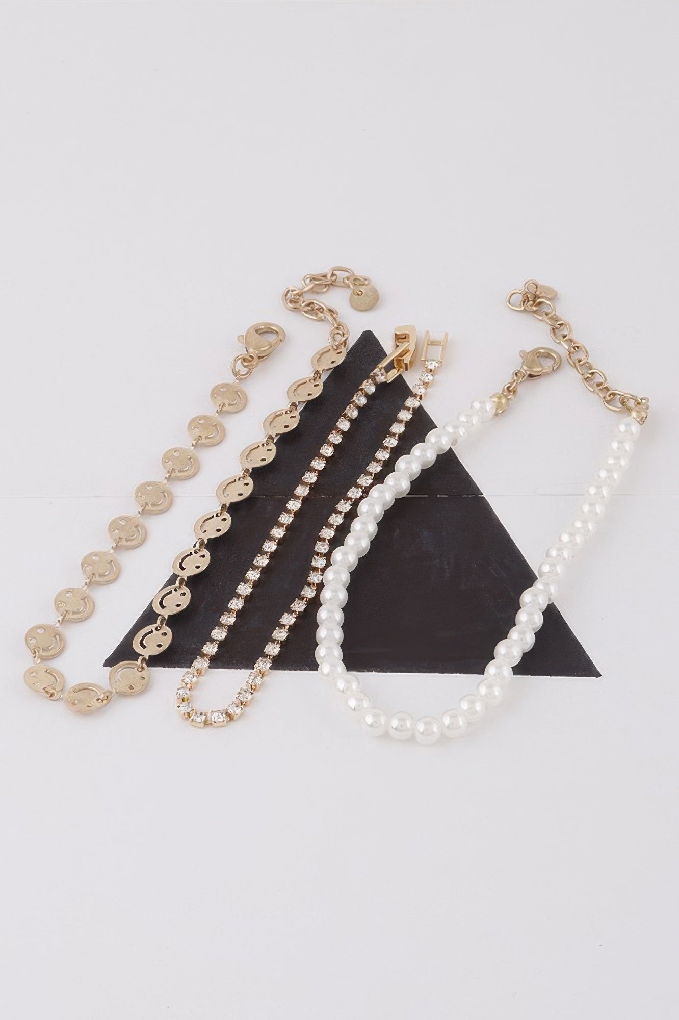Gold Cream Smiley Charm Pearl Bracelet Secondary image