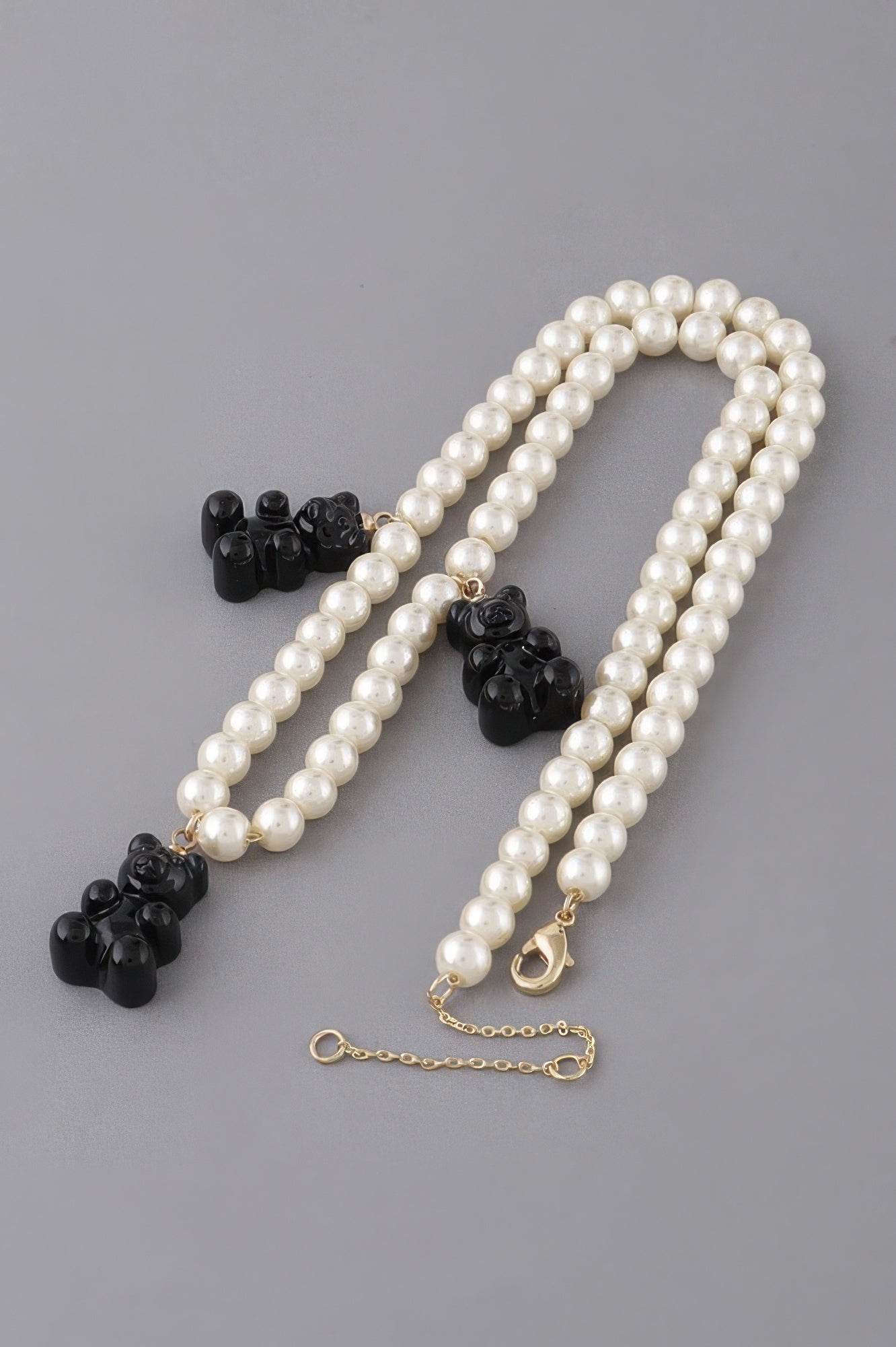Pearl-Style Beaded Necklace with Three Bear Charms Secondary image