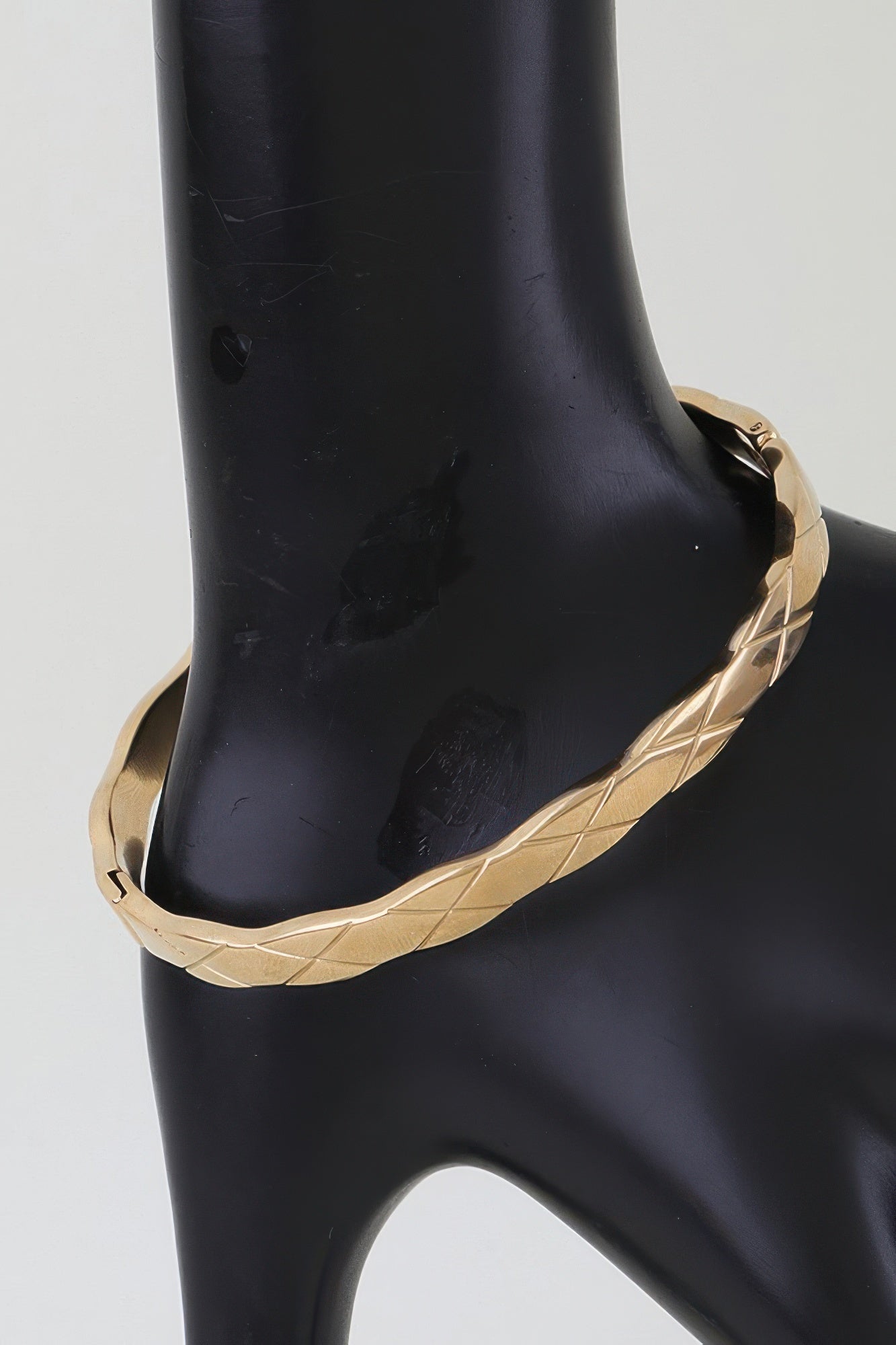 Diamond-Textured Stainless Steel Cuff Bracelet Secondary image