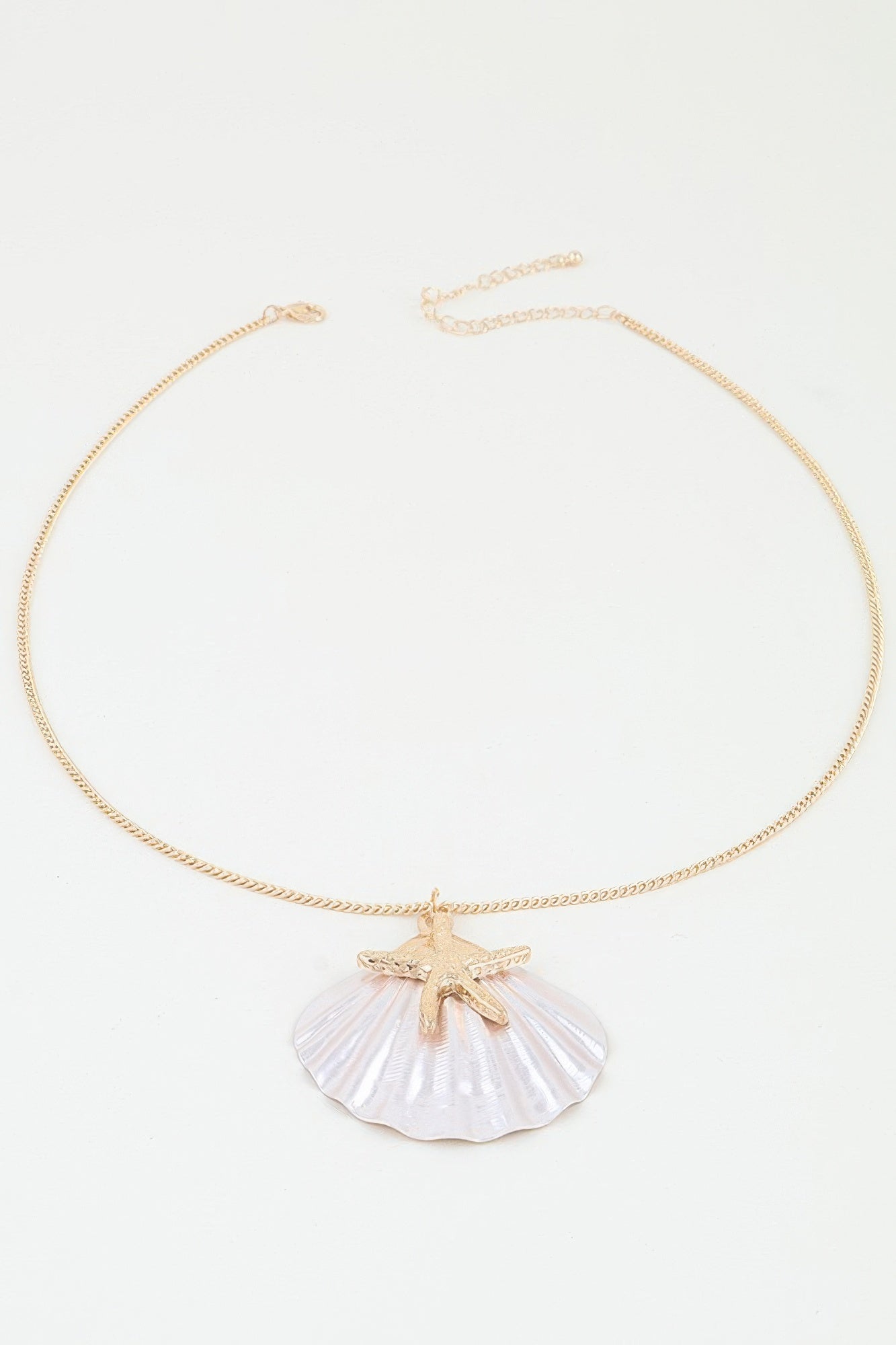 Starfish Seashell Pendant Necklace with Fine Chain Secondary image