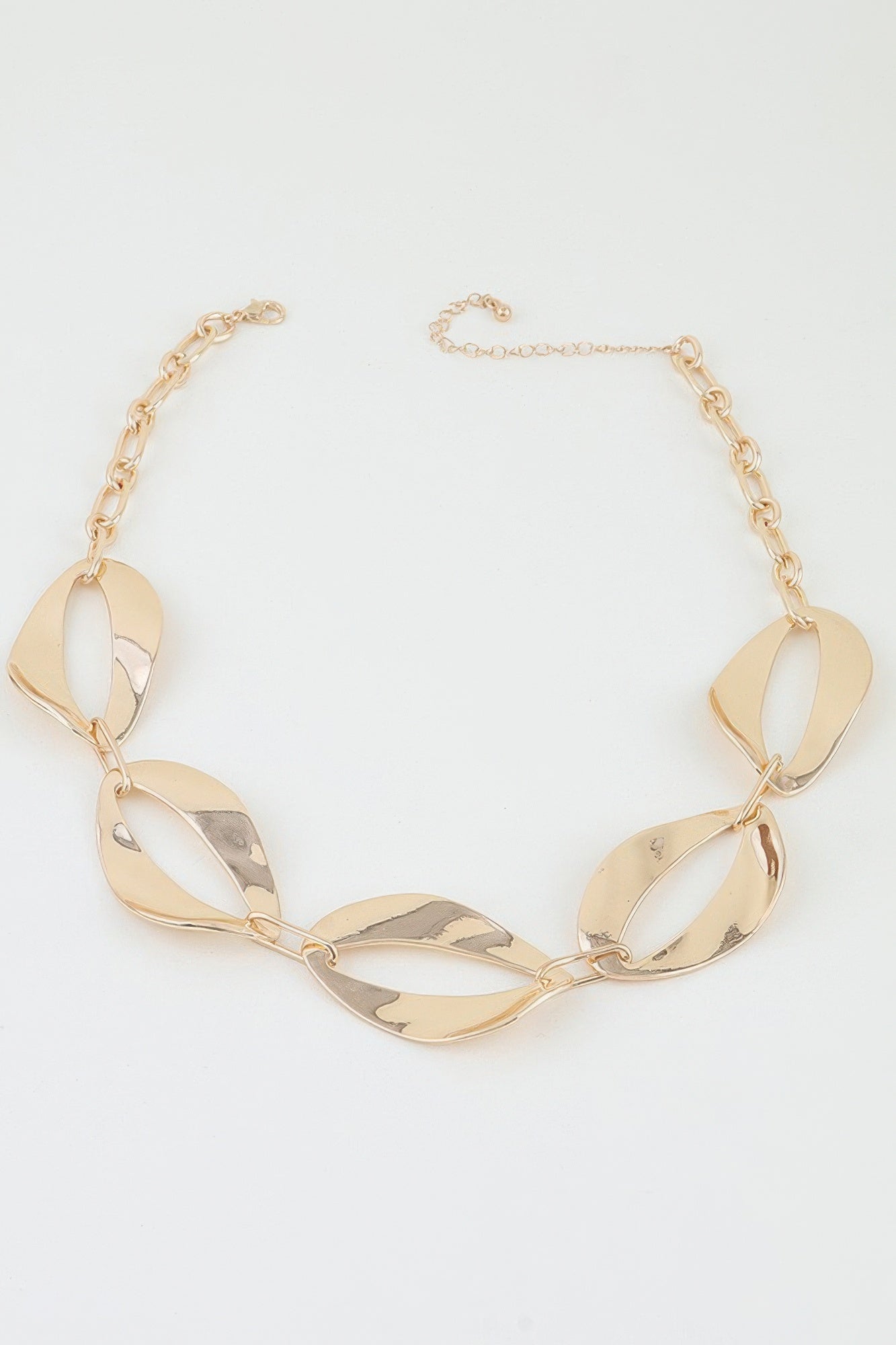 Gold Hammered Oval Link Statement Necklace Secondary image