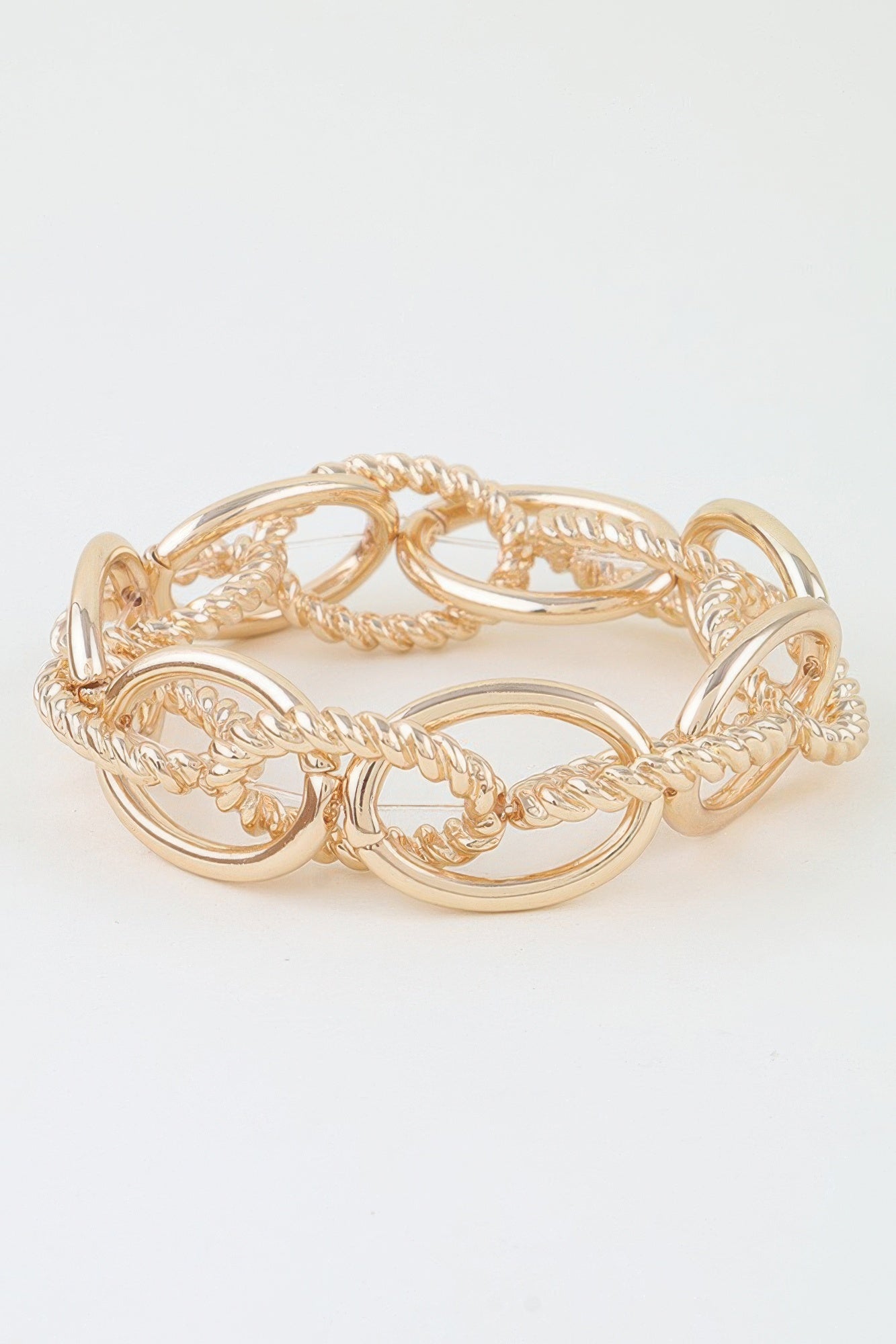 Twisted Oval Link Chain Bracelet Secondary image
