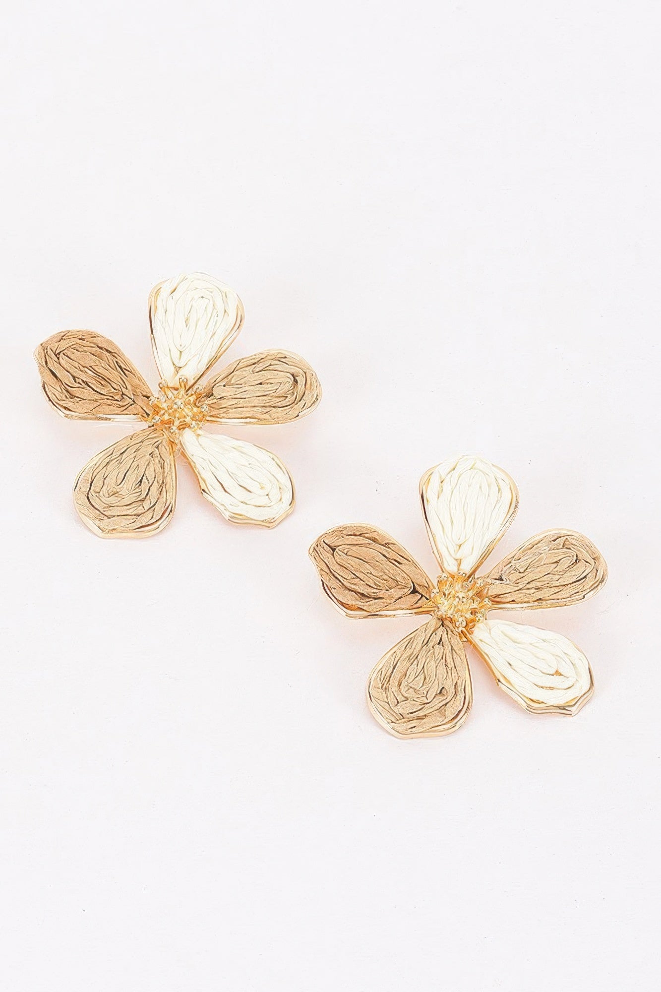 Woven Raffia Flower Stud Earrings with Metallic Trim Secondary image