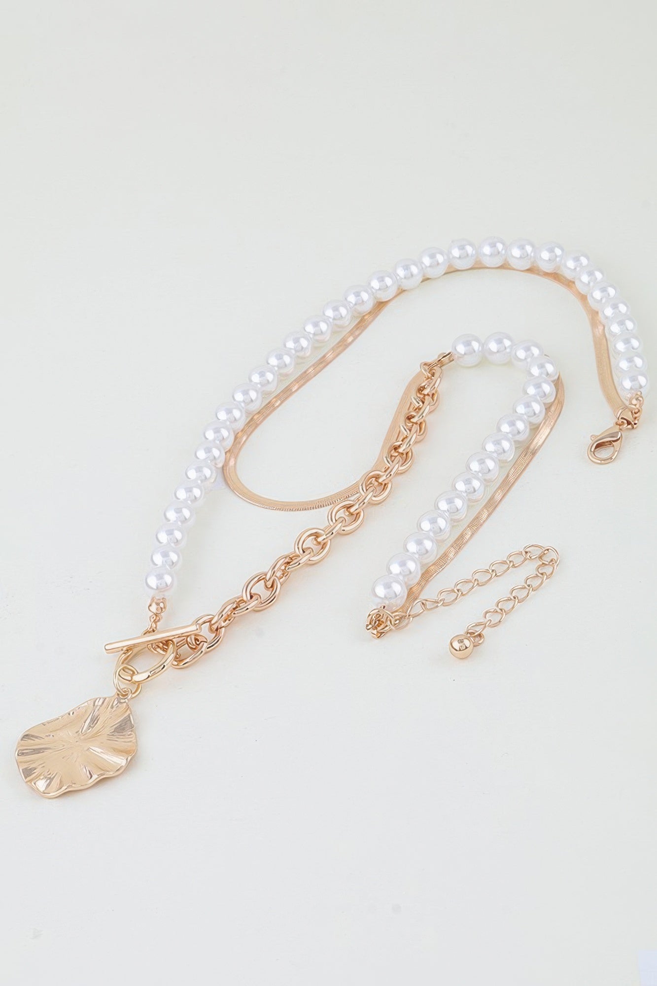 Gold-Toned Pearl and Chain Toggle Pendant Necklace Secondary image