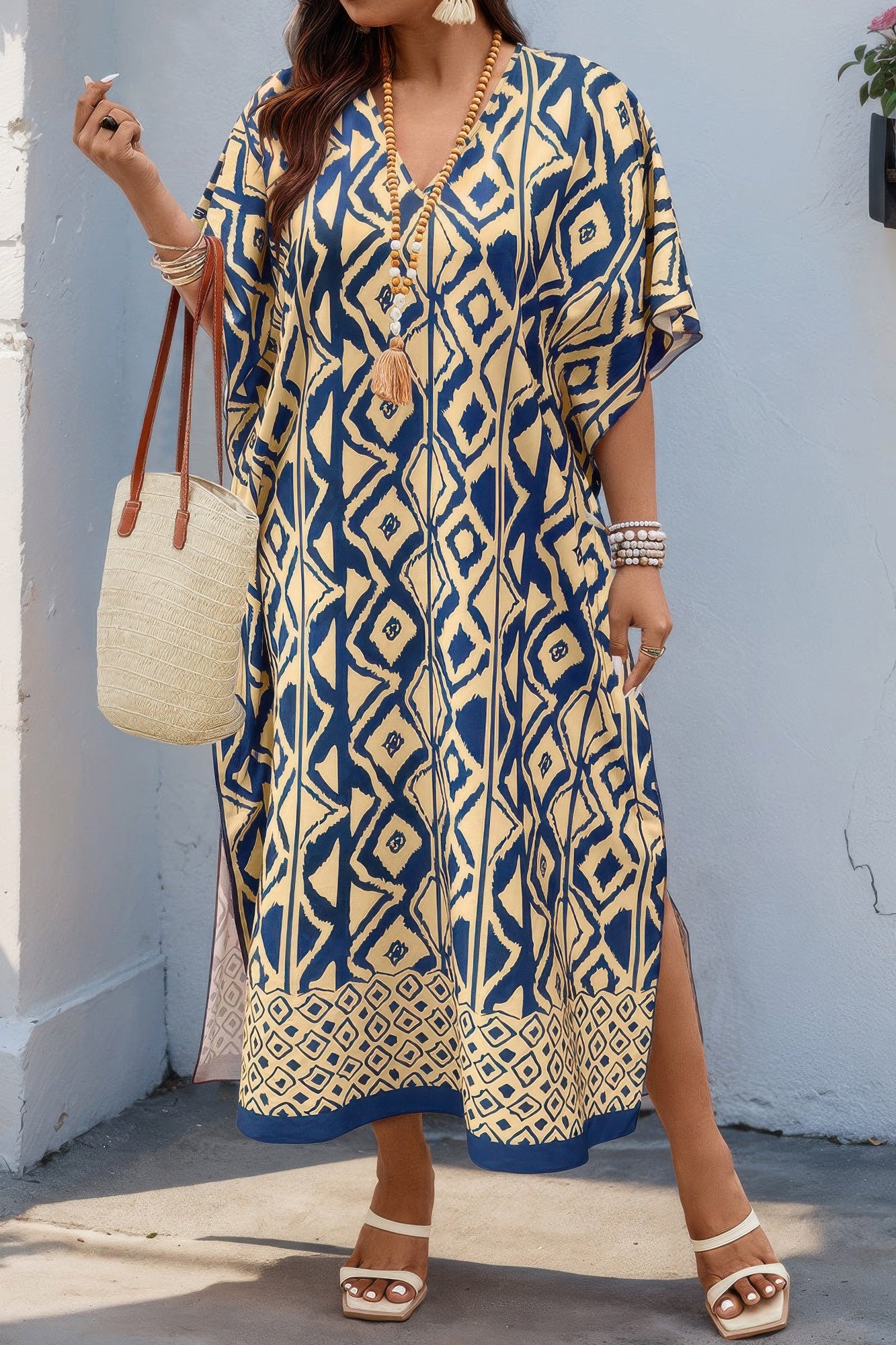 Plus Size Navy Abstract Print V-Neck Split Dress Secondary image